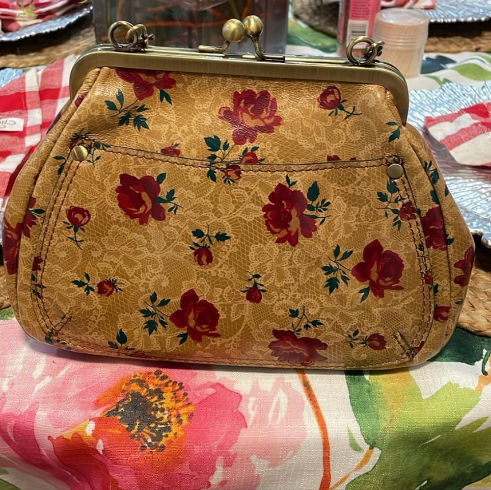 Patricia nash bag please read the description